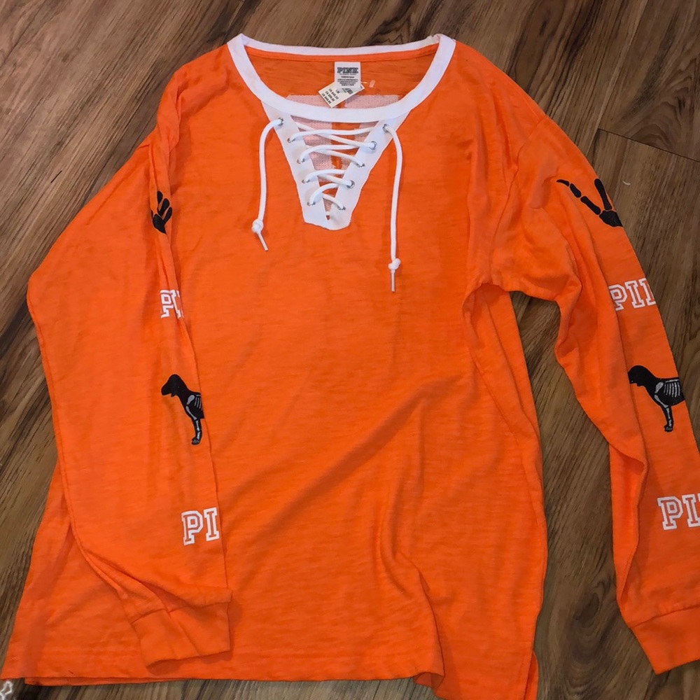 VS Pink Halloween Tee